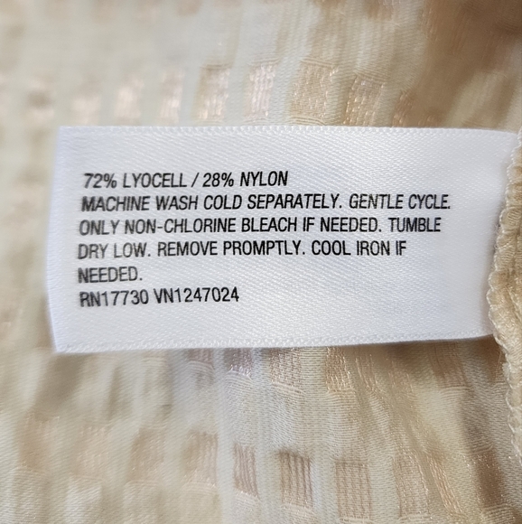 Future Collective Womens Textured Beige Button-Up Lightweight Baggy Shirt, sz MD - Picture 10 of 10